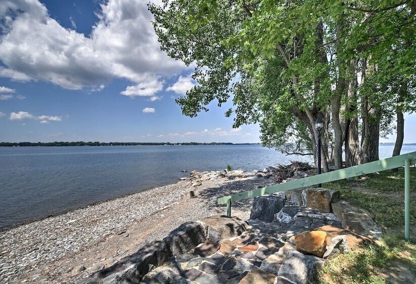 Willow Point  ~ Lake Champlain House W/ 2 Kayaks!