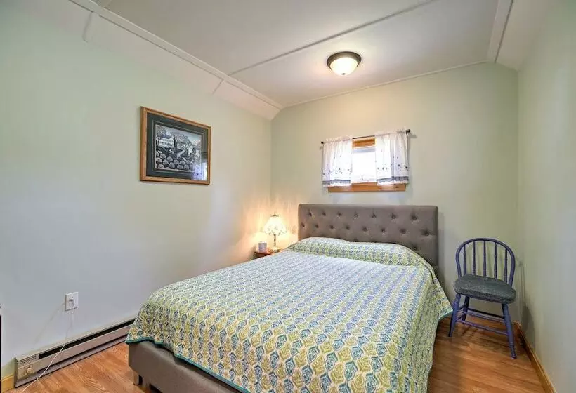 Willow Point  ~ Lake Champlain House W/ 2 Kayaks!