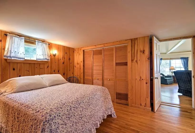 Willow Point  ~ Lake Champlain House W/ 2 Kayaks!