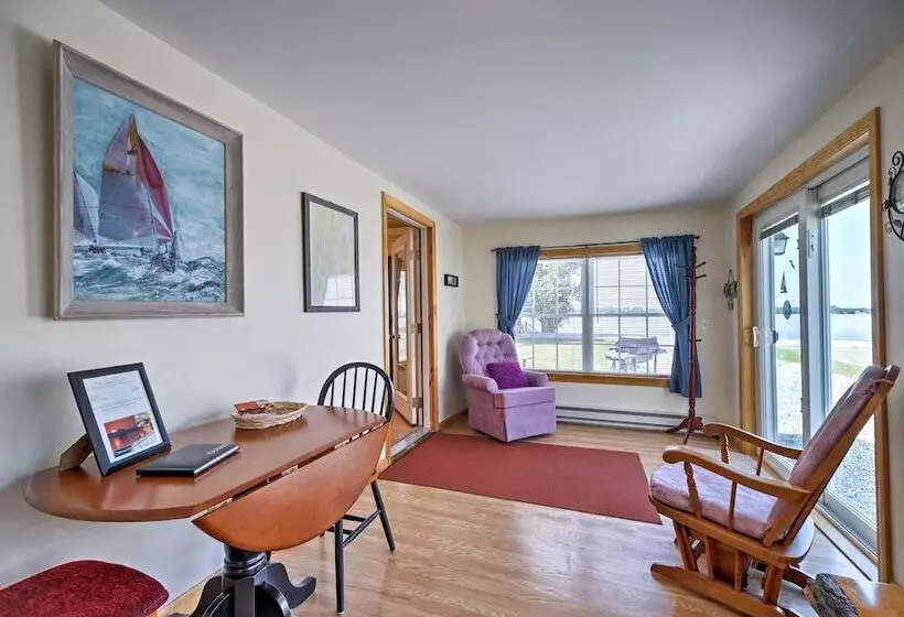 Willow Point  ~ Lake Champlain House W/ 2 Kayaks!
