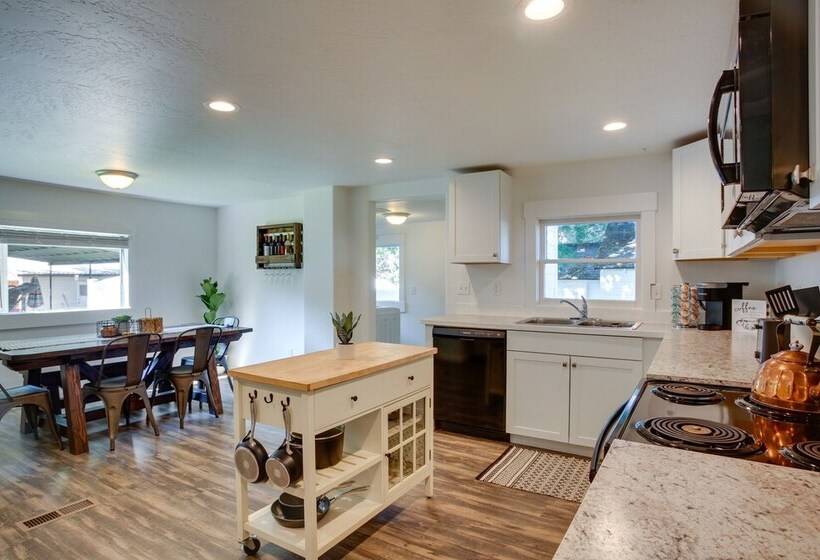 Adorable Coeur D Alene Home < 2 Mi To Lake!