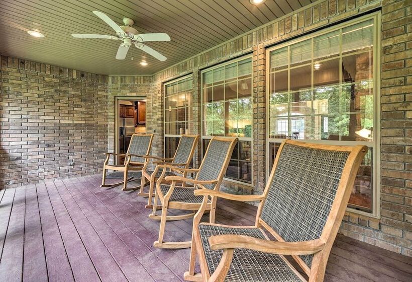 Bentonville Home W/ Pool Table, 2 Mi To Downtown!