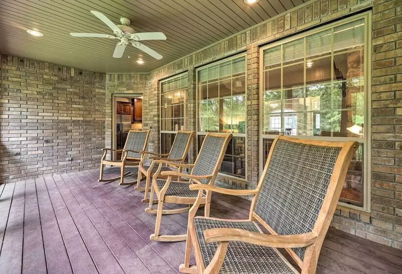 Bentonville Home W/ Pool Table, 2 Mi To Downtown!