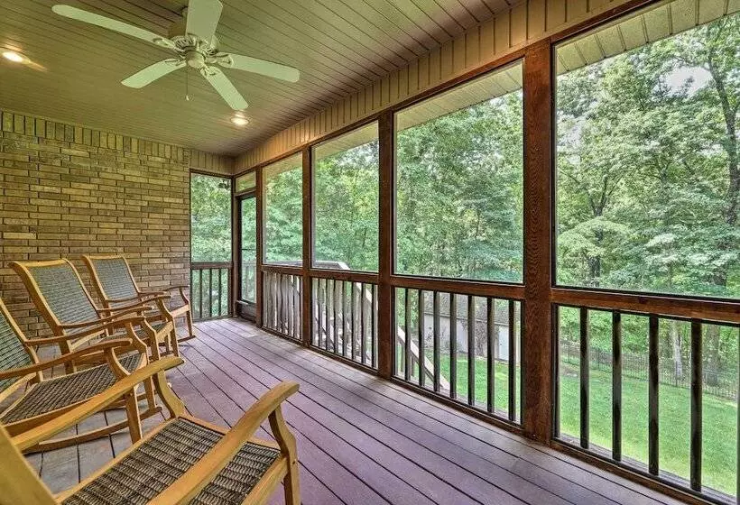 Bentonville Home W/ Pool Table, 2 Mi To Downtown!