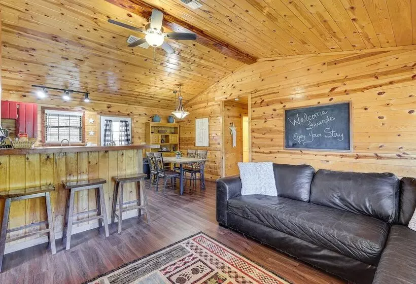 Broken Bow  Starlight Cabin  W/ Private Hot Tub!