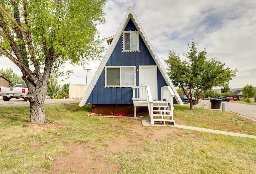 Charming Evanston A Frame: Dog Friendly!