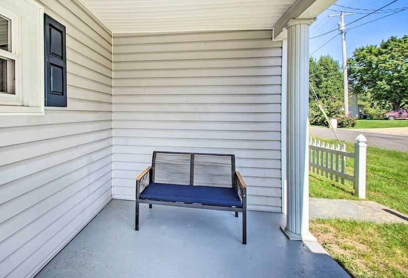 Charming Shenandoah Home < 1 Mi To River!