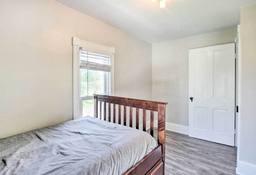 Charming Shenandoah Home < 1 Mi To River!