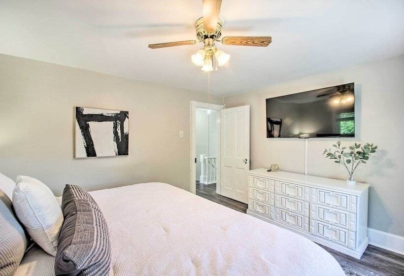 Charming Shenandoah Home < 1 Mi To River!