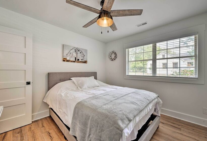 Chic Urban Farmhouse In Historic Dilworth W/ Patio