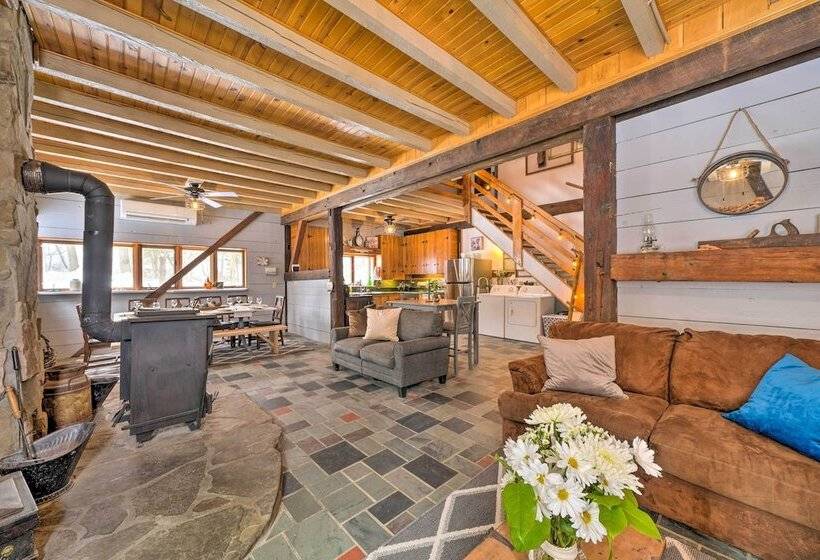 Country Escape W/ Fire Pit Near French Creek!