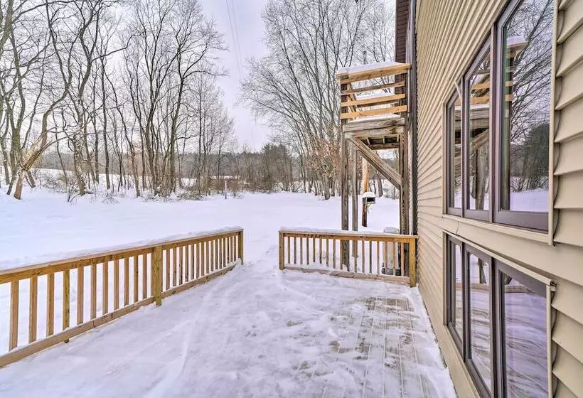 Country Escape W/ Fire Pit Near French Creek!