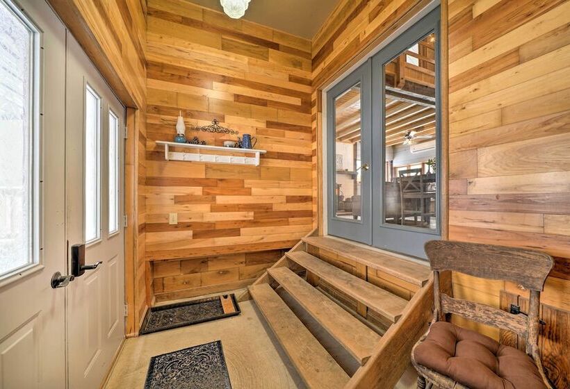 Country Escape W/ Fire Pit Near French Creek!