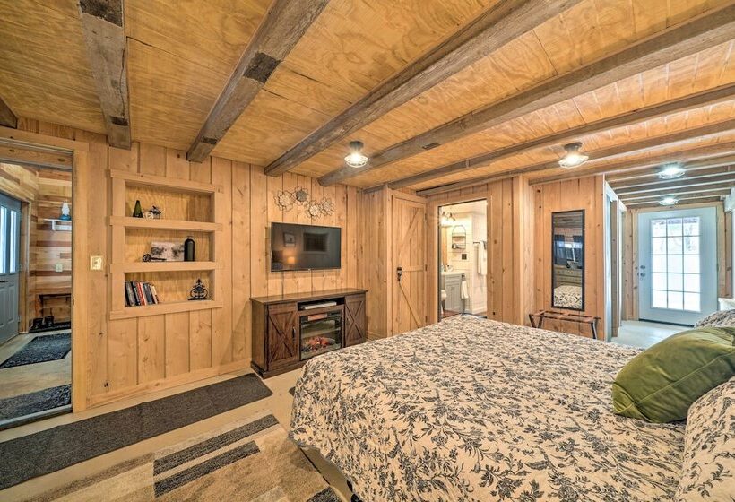 Country Escape W/ Fire Pit Near French Creek!