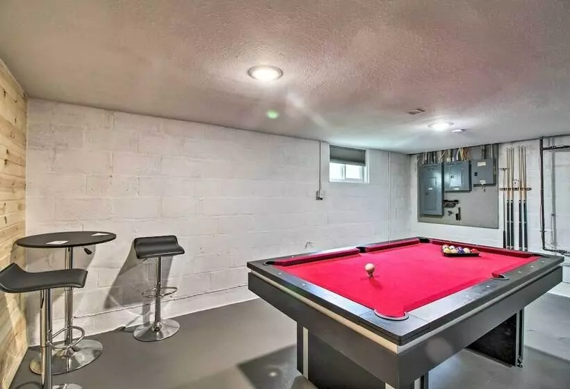 Cozy Getaway: 5 Miles To Duluth & Lake Superior!