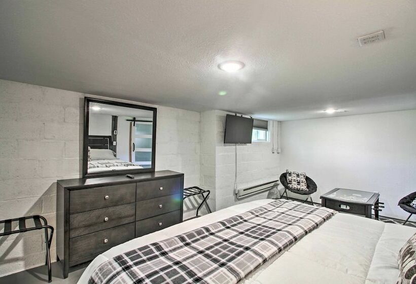 Cozy Getaway: 5 Miles To Duluth & Lake Superior!