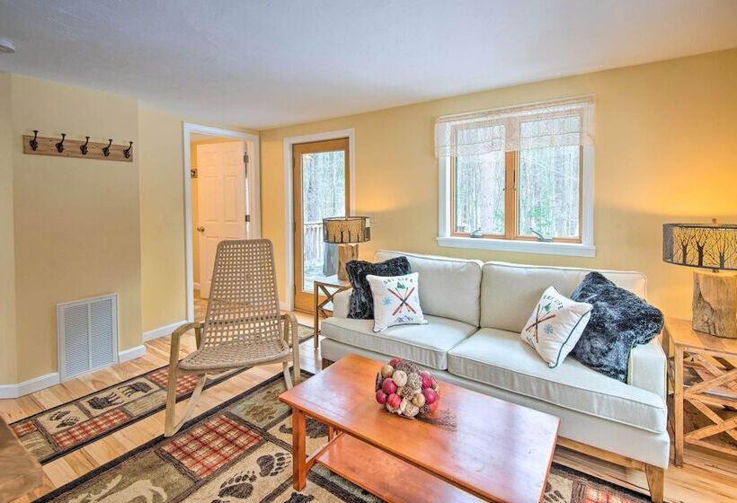 Cozy White Mtn Hideaway ~ 4 Mi To Hiking & Skiing!