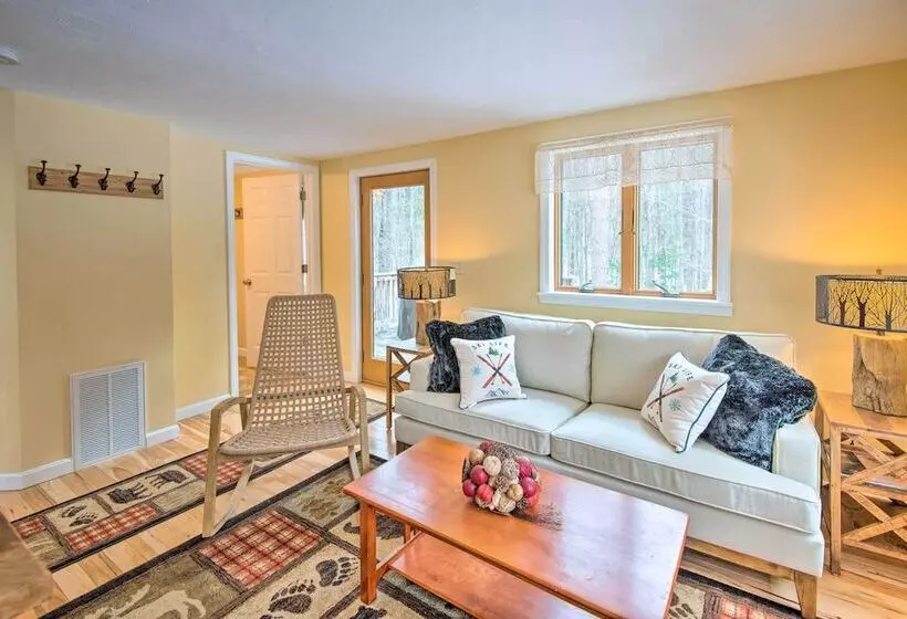 Cozy White Mtn Hideaway ~ 4 Mi To Hiking & Skiing!
