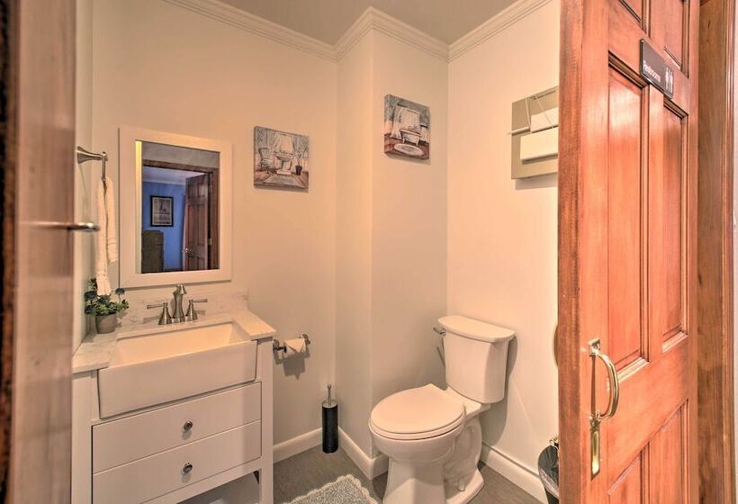 Expansive Hot Springs Retreat W/ Pool Near Casino!