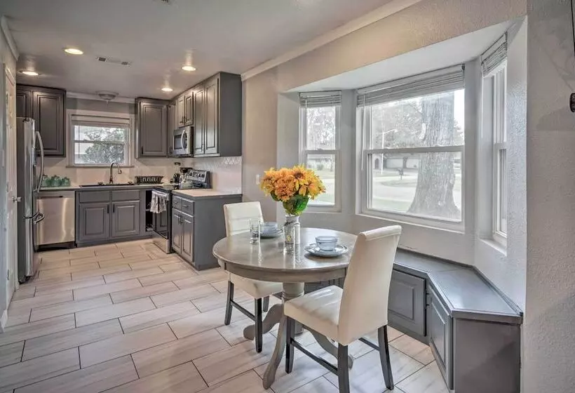 Family Friendly Baton Rouge Abode W/ Patio!