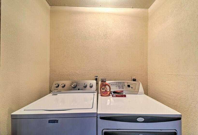 Family Retreat In Central Alto W/ Billiards Games!