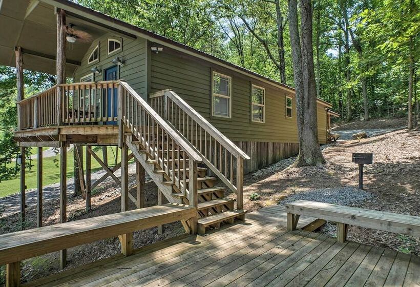 Guntersville Lake Cabin W/ 3 Fishing Ponds!
