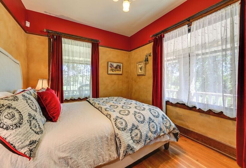 Historic Auburn House On 37 Acres W/private Lake!