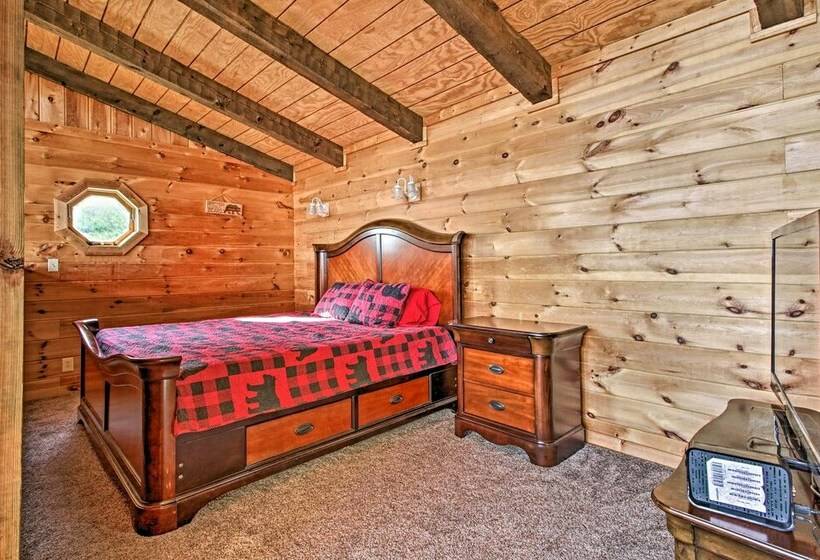 Home In The Smokies W/game Room: <6mi To Dollywood