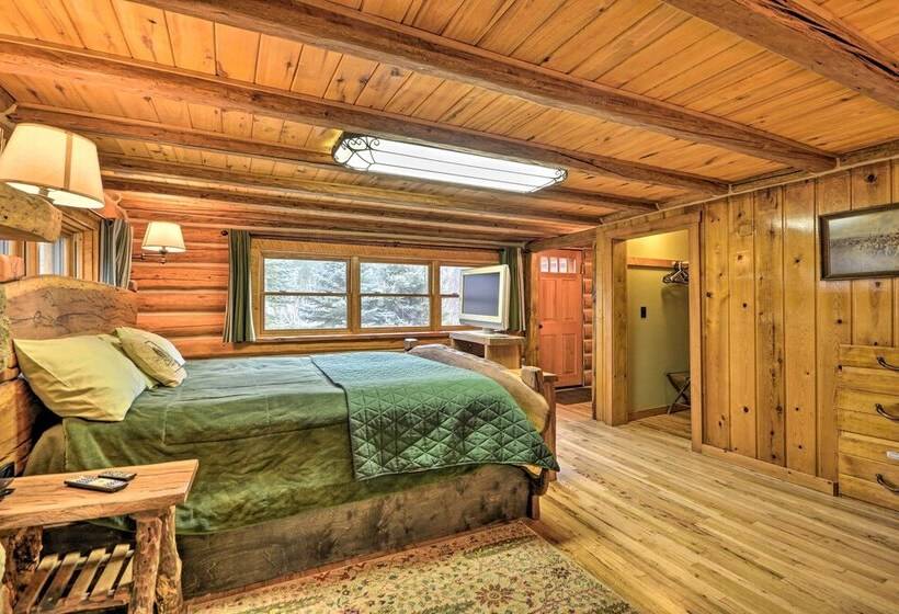 Boulder Beauty Honey S Cabin: Fish, Hike, Views