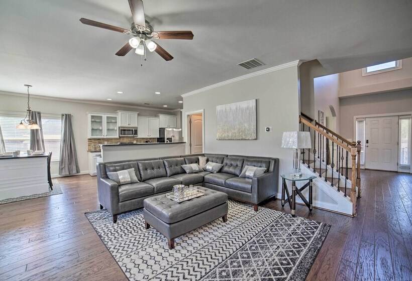 Luxe Mccalla Family Home With Game Room & Yard!