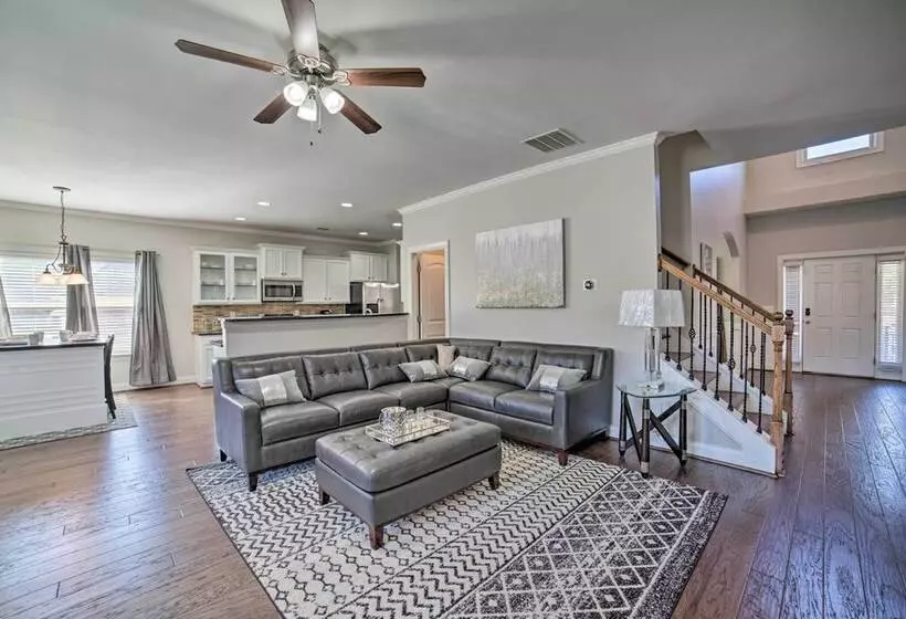 Luxe Mccalla Family Home With Game Room & Yard!