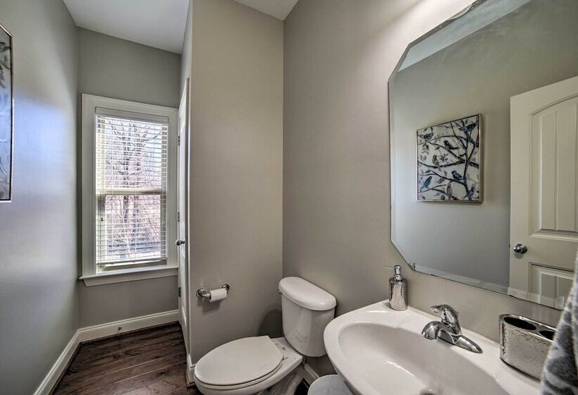 Luxe Mccalla Family Home With Game Room & Yard!