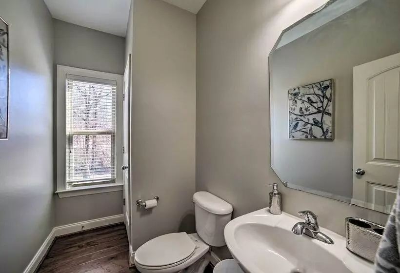 Luxe Mccalla Family Home With Game Room & Yard!