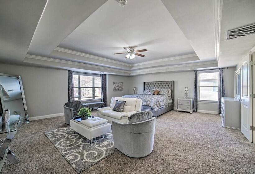 Luxe Mccalla Family Home With Game Room & Yard!