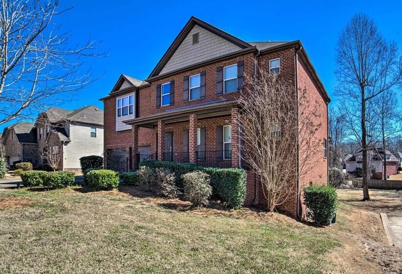 Luxe Mccalla Family Home With Game Room & Yard!