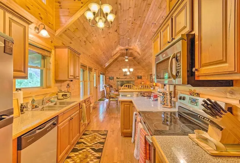 Mountain View Maggie Valley Home W/ 2 Decks!