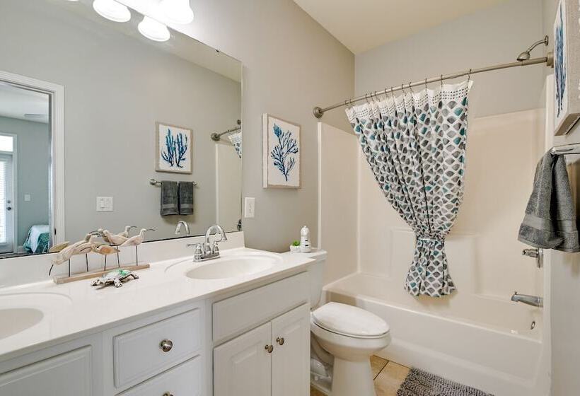 Luxury Home W/ Ocean View, Private Pool, & Hot Tub