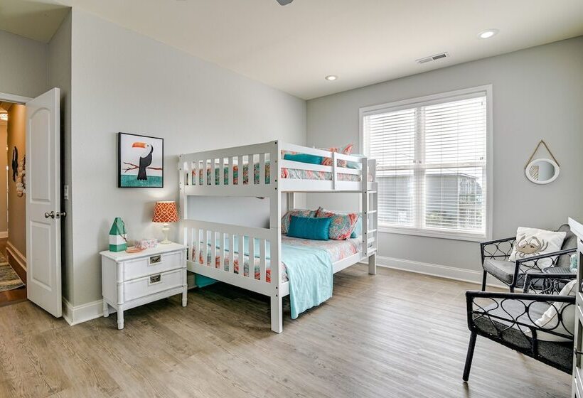 Luxury Home W/ Ocean View, Private Pool, & Hot Tub