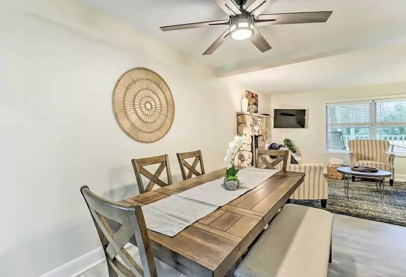 Blakeslee Home W/ Private Hot Tub, 5 Mi To Skiing!