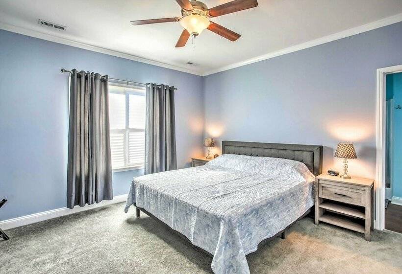Ocean Isle Beach Escape   Centrally Located!