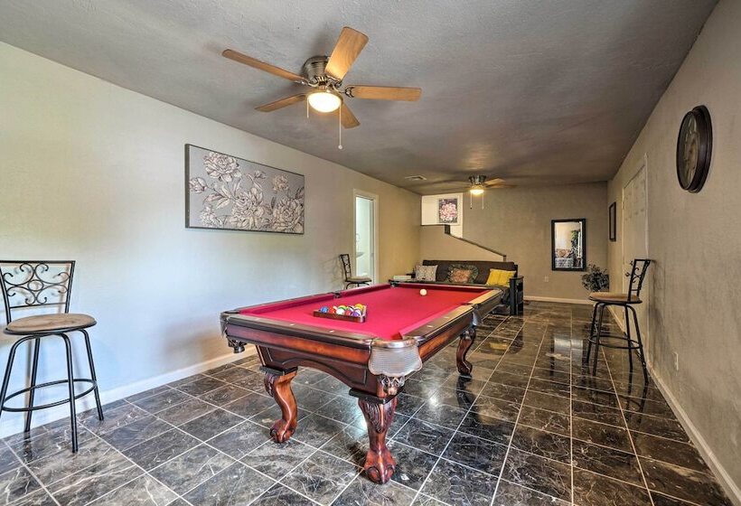 Okc Home W/ Fenced In Backyard & Pool Table