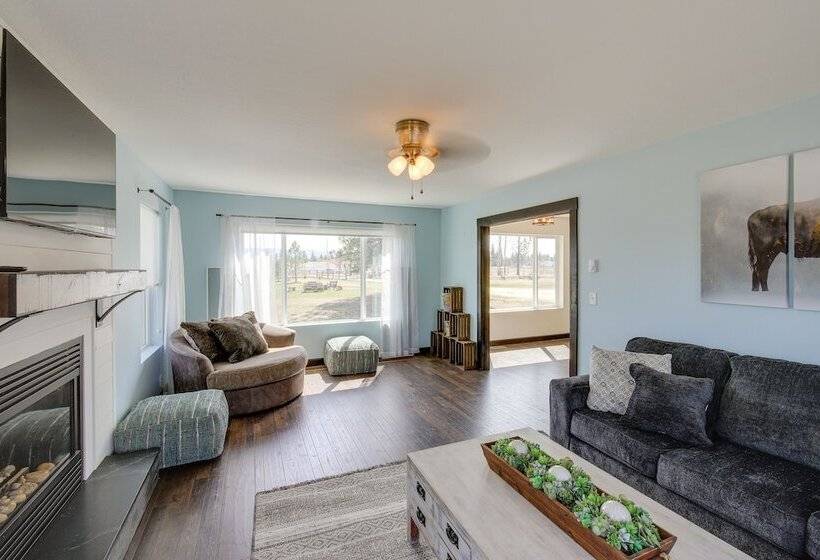 Pet Friendly Victor Home W/ Fire Pit & Large Yard!