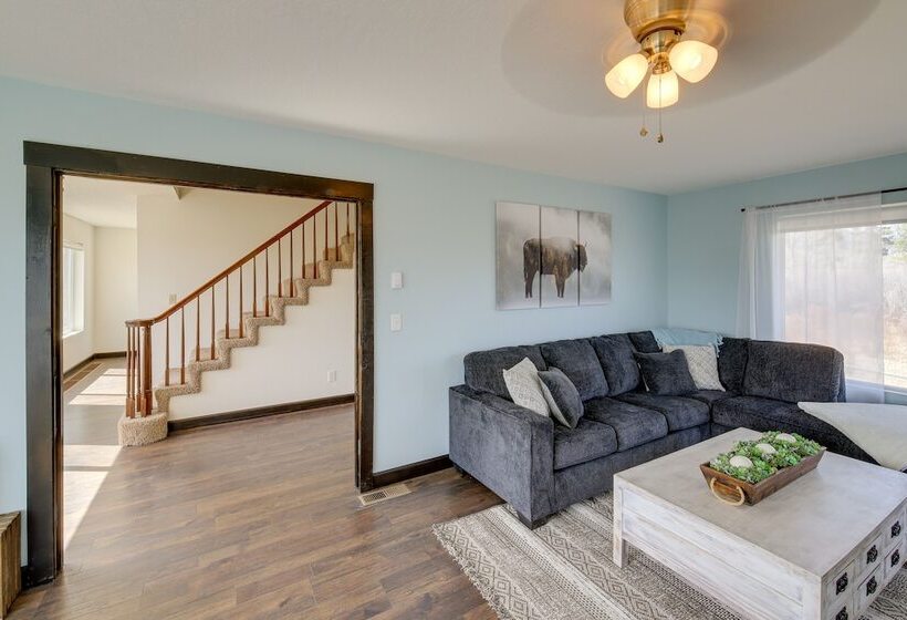 Pet Friendly Victor Home W/ Fire Pit & Large Yard!