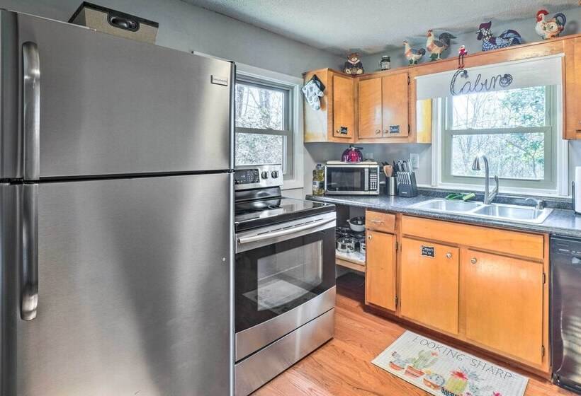 Pigeon Forge Cabin W/ Private Hot Tub & Gas Grill