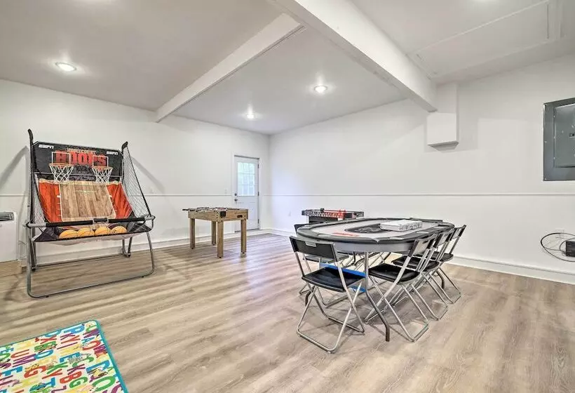 Pocono Summit Winter Escape W/ Game Room!