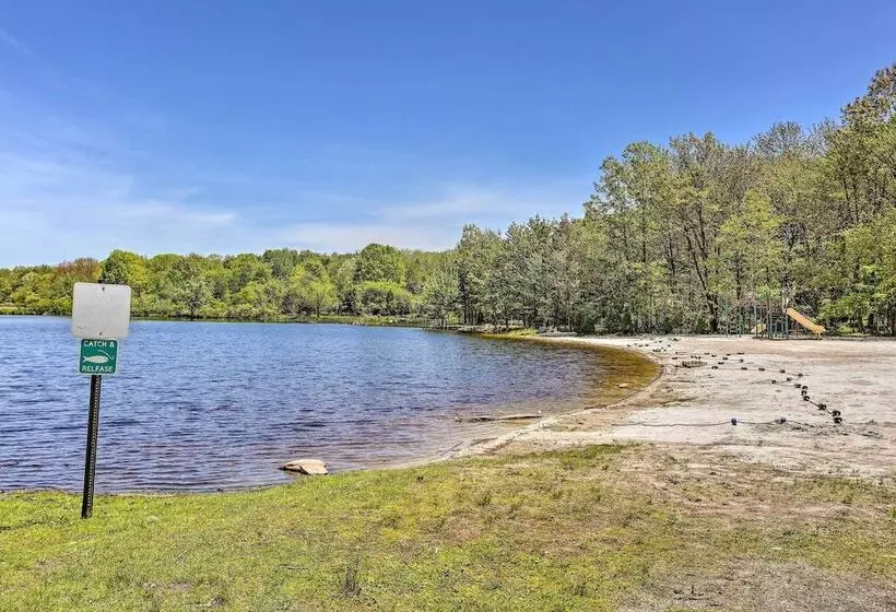 Pocono Summit Winter Escape W/ Game Room!