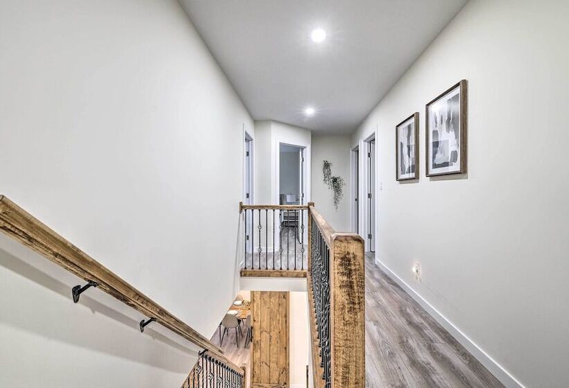 Pocono Summit Winter Escape W/ Game Room!