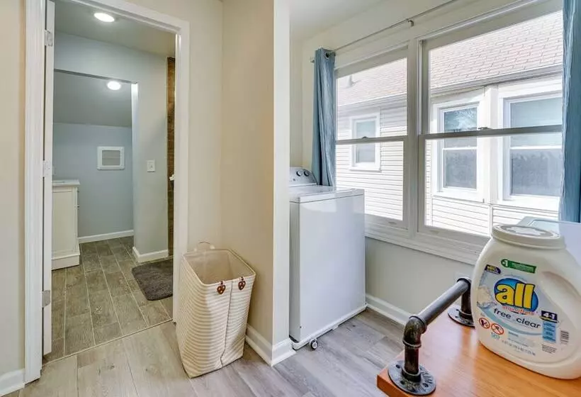 Renovated Victorian House ~ 7 Miles To Downtown!