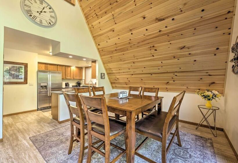 Rock River Waterfront Cabin: Dock & Game Room!