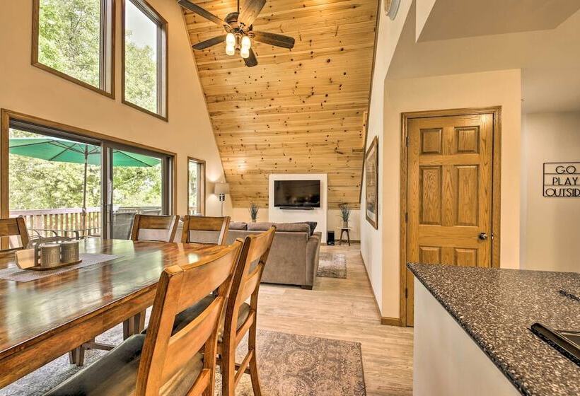 Rock River Waterfront Cabin: Dock & Game Room!